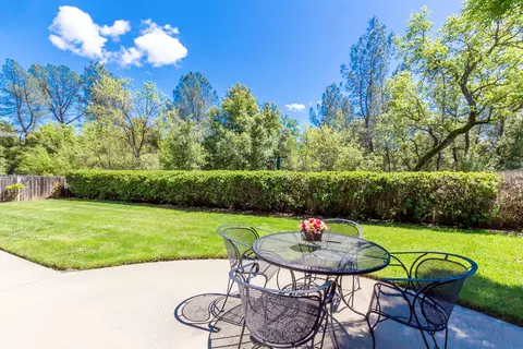 878 Fountain Cir, Redding, CA 96003 photo 20
