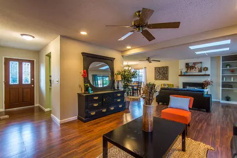 1817 Cameo Ct, Redding, CA 96002 photo 4