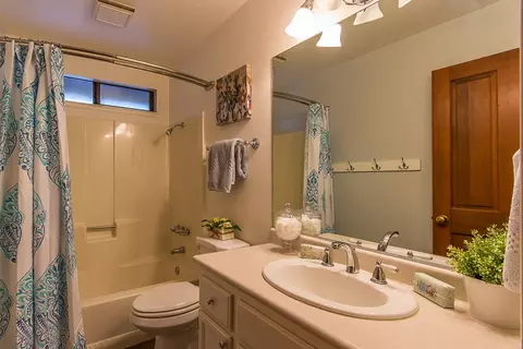 1817 Cameo Ct, Redding, CA 96002 photo 19