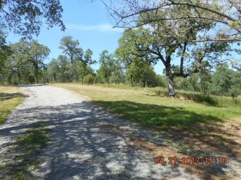 13356 Hidden Oaks Trl, Redding, CA 96003 photo 1