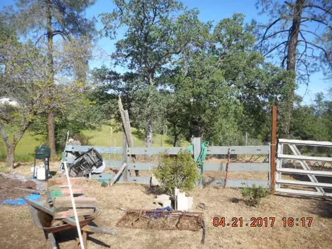 13356 Hidden Oaks Trl, Redding, CA 96003 photo 34