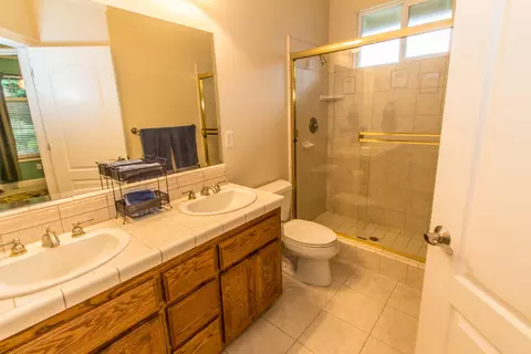 4640 Yellowstone Dr, Redding, CA 96002 photo 13