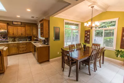 4640 Yellowstone Dr, Redding, CA 96002 photo 27