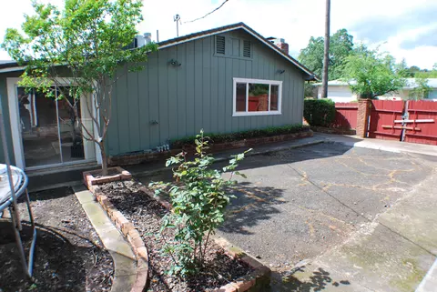 2767 Regal Ave, Redding, CA 96002 photo 23