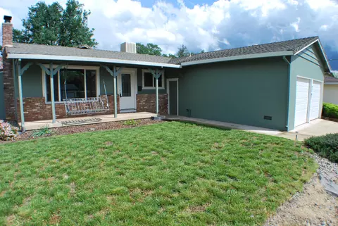 2767 Regal Ave, Redding, CA 96002 photo 2