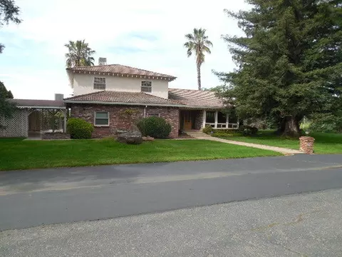 13750 Crestview Dr, Red Bluff, CA 96080 photo 1