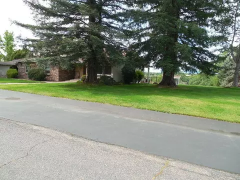 13750 Crestview Dr, Red Bluff, CA 96080 photo 3