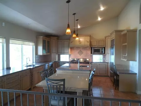 13750 Crestview Dr, Red Bluff, CA 96080 photo 7