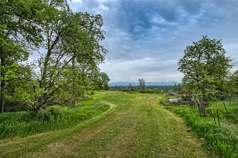 21650 Kathy Ln, Redding, CA 96003 photo 9