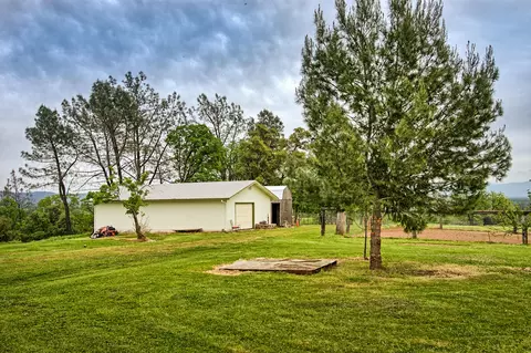 21650 Kathy Ln, Redding, CA 96003 photo 1