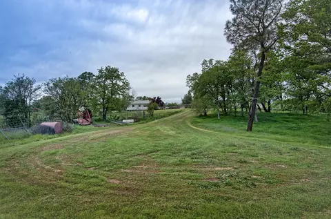 21650 Kathy Ln, Redding, CA 96003 photo 13