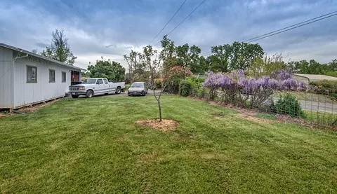 21650 Kathy Ln, Redding, CA 96003 photo 5