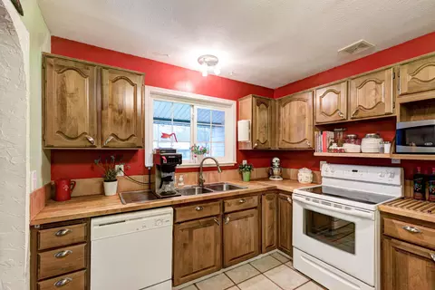 6700 Reflection St, Redding, CA 96001 photo 6