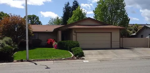 3591 Lake Forest Dr, Redding, CA 96003 photo 1