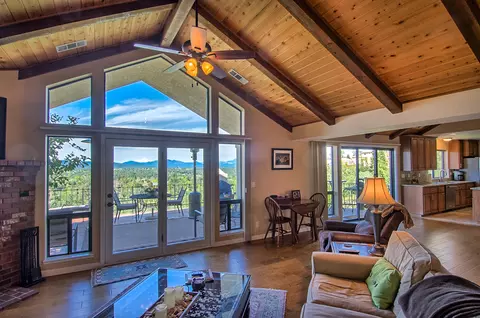 3559 Stone Ridge Pl, Redding, CA 96001 photo 5