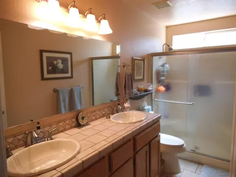 3293 Leonard St, Redding, CA 96002 photo 18