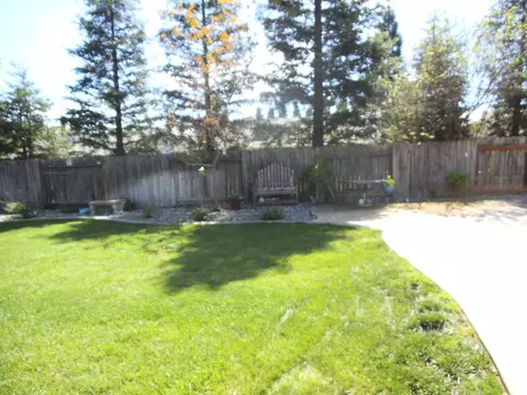 3293 Leonard St, Redding, CA 96002 photo 25