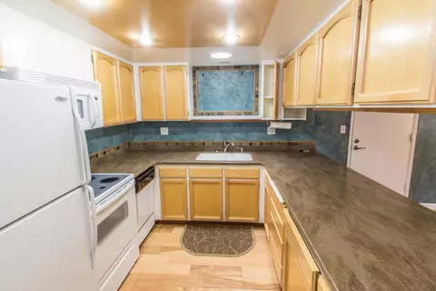1845 Del Mar Ave, Redding, CA 96003 photo 8