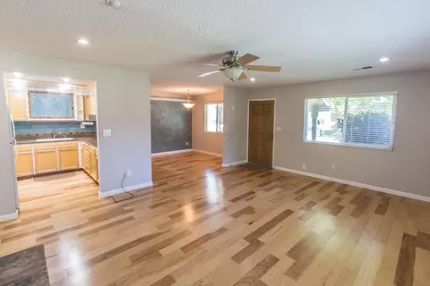 1845 Del Mar Ave, Redding, CA 96003 photo 6