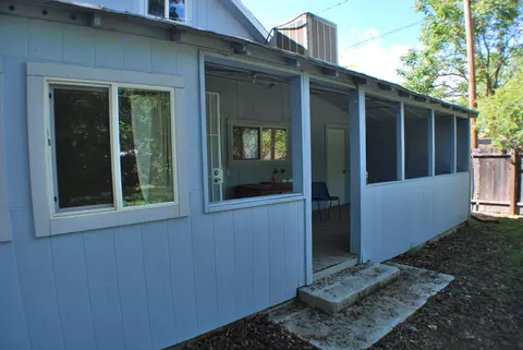 2091 East St, Redding, CA 96001 photo 3