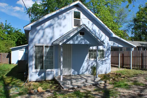 2091 East St, Redding, CA 96001 photo 1