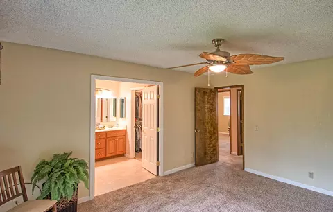 4149 Villa Dr, Redding, CA 96001 photo 11