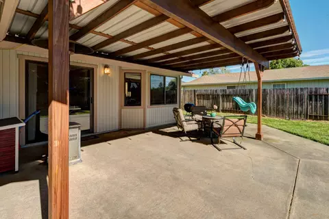 11313 Menlo Way, Redding, CA 96003 photo 18