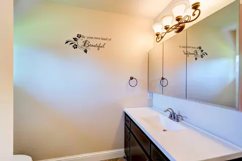 11313 Menlo Way, Redding, CA 96003 photo 17