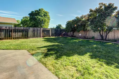11313 Menlo Way, Redding, CA 96003 photo 19