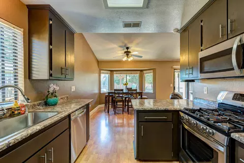 11313 Menlo Way, Redding, CA 96003 photo 9