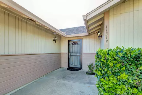 11313 Menlo Way, Redding, CA 96003 photo 2