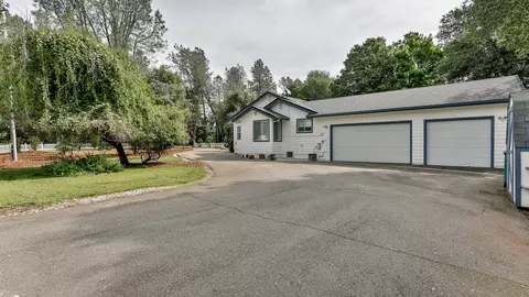 20545 Chipeta Way, Redding, CA 96003 photo 3