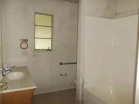 2341 Sacramento Dr, Redding, CA 96001 photo 8
