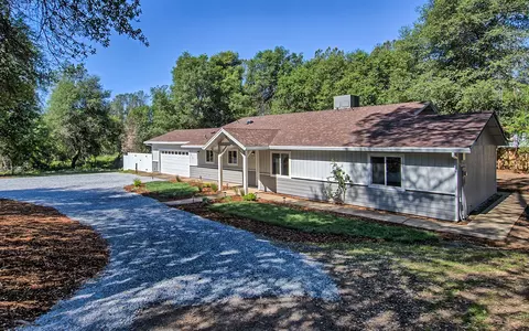 3012 Ryan Ln, Redding, CA 96003 photo 3