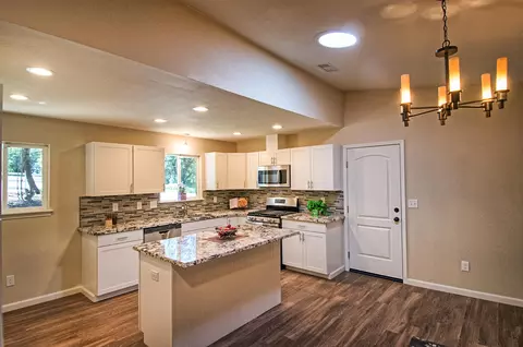 3012 Ryan Ln, Redding, CA 96003 photo 13