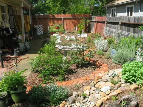 2430 Sacramento Dr, Redding, CA 96001 photo 17