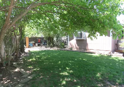 1899 Kildare Dr, Redding, CA 96001 photo 18