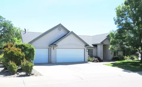 19308 Lexington Ln, Redding, CA 96003 photo 3