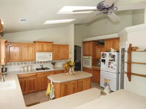19308 Lexington Ln, Redding, CA 96003 photo 10
