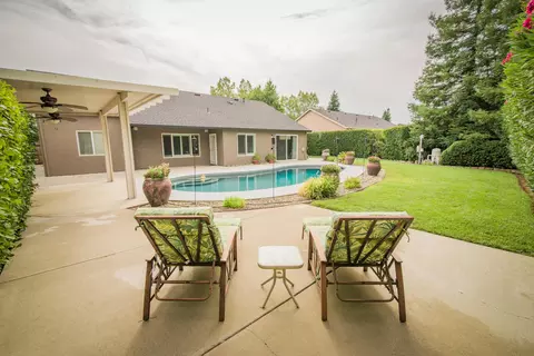 3140 Copper Creek Dr, Redding, CA 96002 photo 12