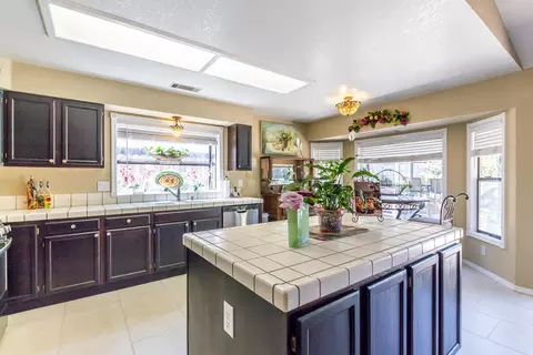 2150 Sageway Dr, Redding, CA 96003 photo 8