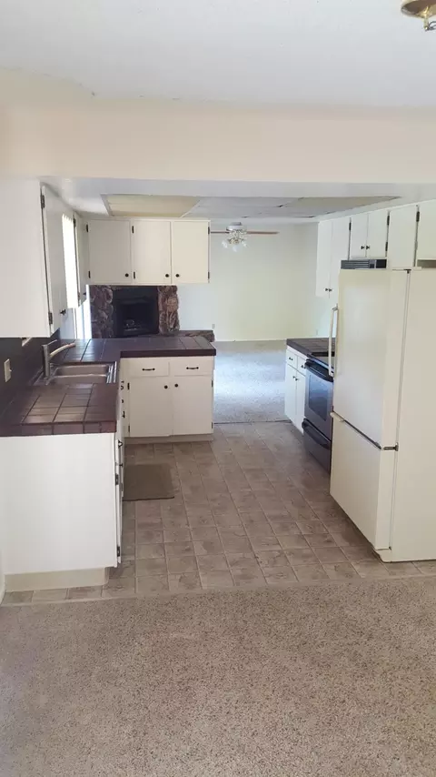 3735 Westgate Ave, Redding, CA 96001 photo 8