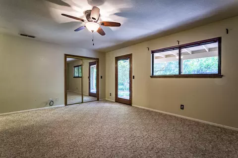 7027 Tucker Ln, Redding, CA 96002 photo 13