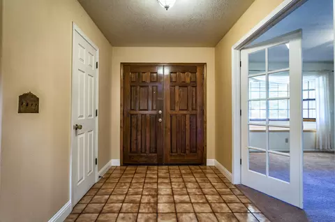 7027 Tucker Ln, Redding, CA 96002 photo 9
