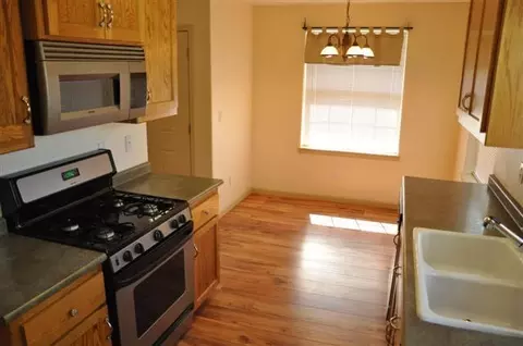 715 St Marks St, Redding, CA 96003 photo 5