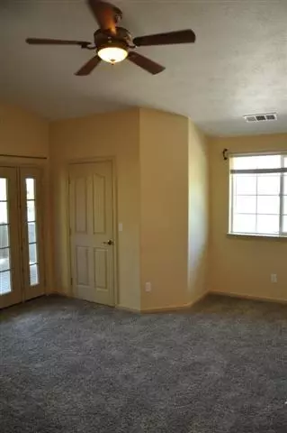 715 St Marks St, Redding, CA 96003 photo 7
