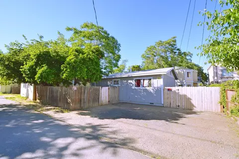 1027 Parkview Ave, Redding, CA 96001 photo 18