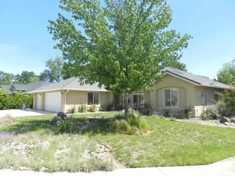 7599 Platinum Way, Redding, CA 96001 photo 1