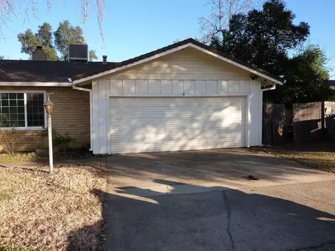3829 Loustalot Way, Redding, CA 96002 photo 4