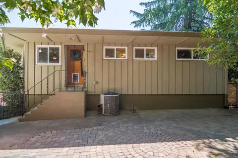 1430 Sonoma St, Redding, CA 96001 photo 4